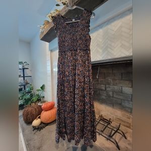 Old Navy Tiered floral dress with stretch top and tiered bottom